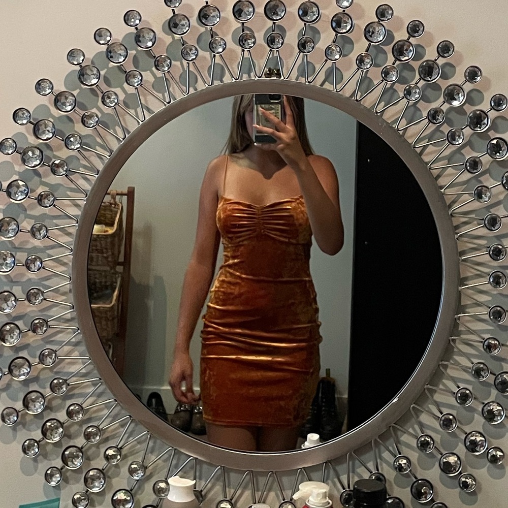gold skin tight velvet dress